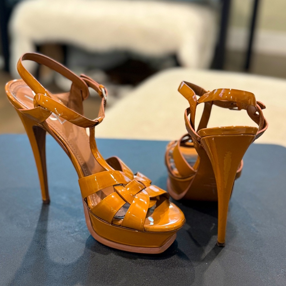 Saint Laurent - YSL Tribute Patent Platform Sandals